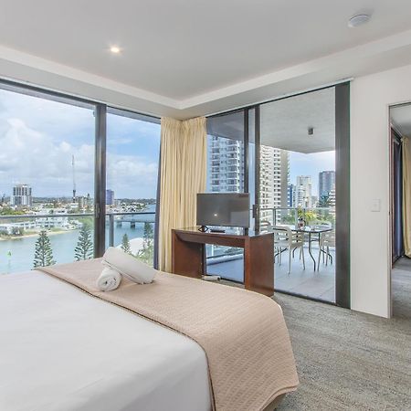 Circle On Cavill - Hosted By Coastal Letting Apartment Gold Coast Exterior photo