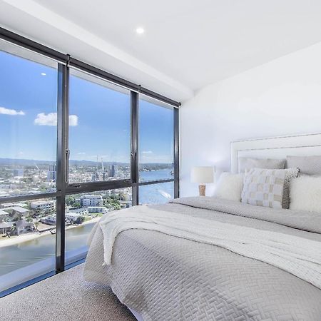 Circle On Cavill - Hosted By Coastal Letting Apartment Gold Coast Exterior photo